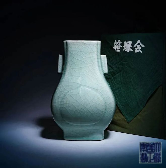 贯耳壶哪家强？雍正翠青釉VS乾隆窑变釉 日本中部国际7周年大